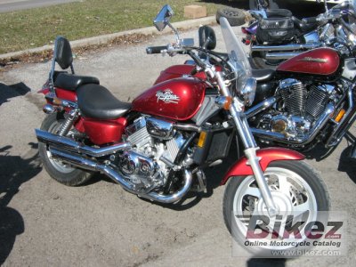 1995 Honda VF 750 C Shadow photo